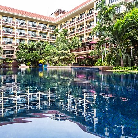 Prince Angkor Hotel & Spa Siem Reap Exteriör bild